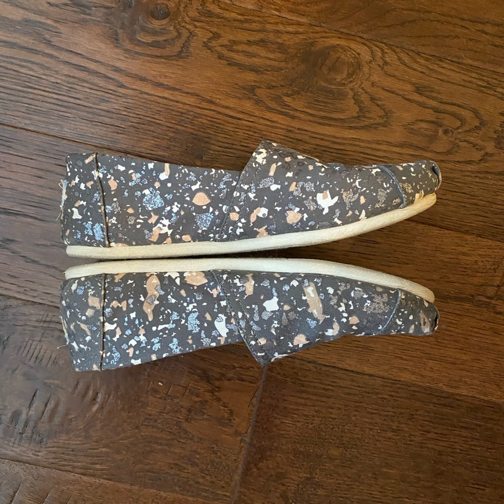 Toms Forged Iron Grey Metallic Granite Fleck flats - Picture 7 of 12